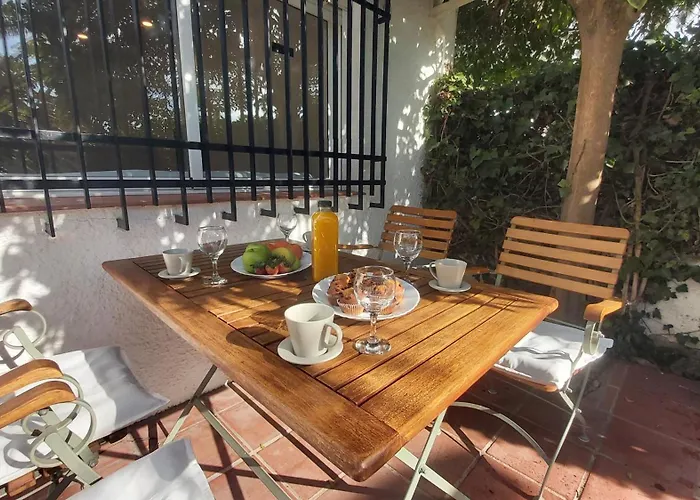 Del Parque Flats Picasso Townhouse *