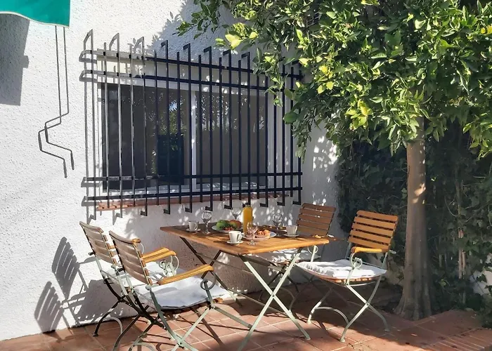 Del Parque Flats Picasso Townhouse *