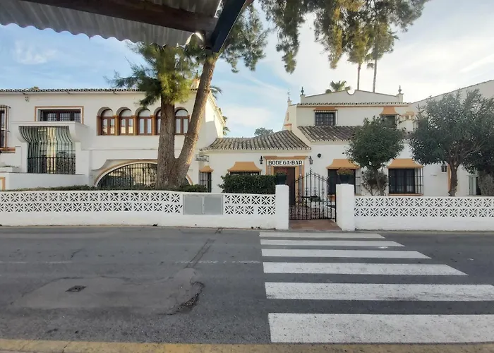 Del Parque Flats Picasso Townhouse Будинок відпочинку