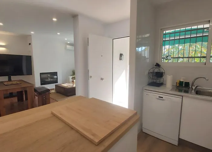 Del Parque Flats Picasso Townhouse * Марбелья